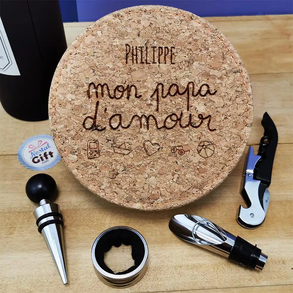 Coffret Cadeau Vin : Coffret en liège personnalisé et ses accessoires de vin – Papa d’amour – Image 6